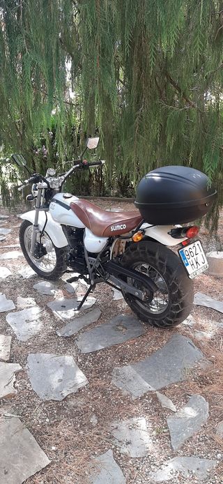 MOTO SUMCO SURF 250 CC