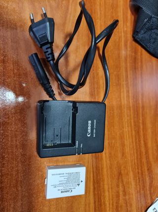 Cámara fotos y video Canon EOS 550D