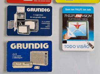 5 Calendários Grundig / Favor/ Candy ...