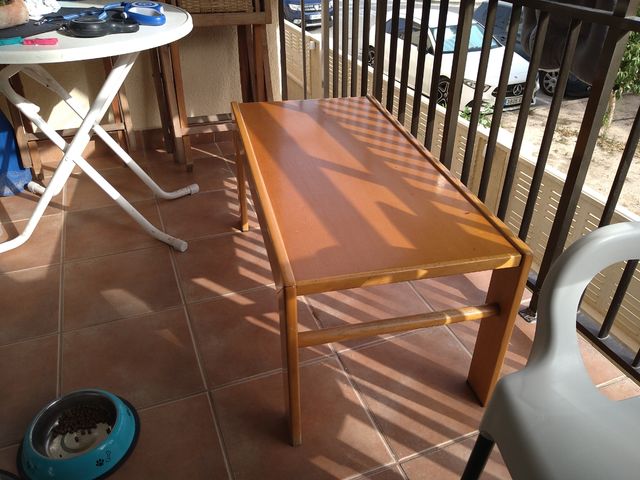 Mesa auxiliar de salon