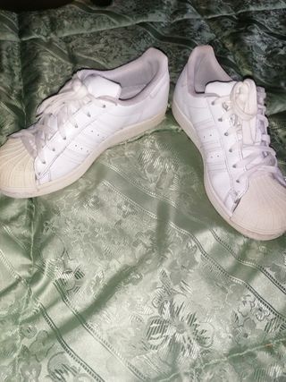 Playero de Adidas súper star