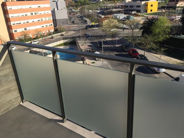 vinilo para cristales de barandilla y terraza
