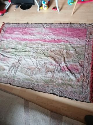 Alfombra de pared antigua