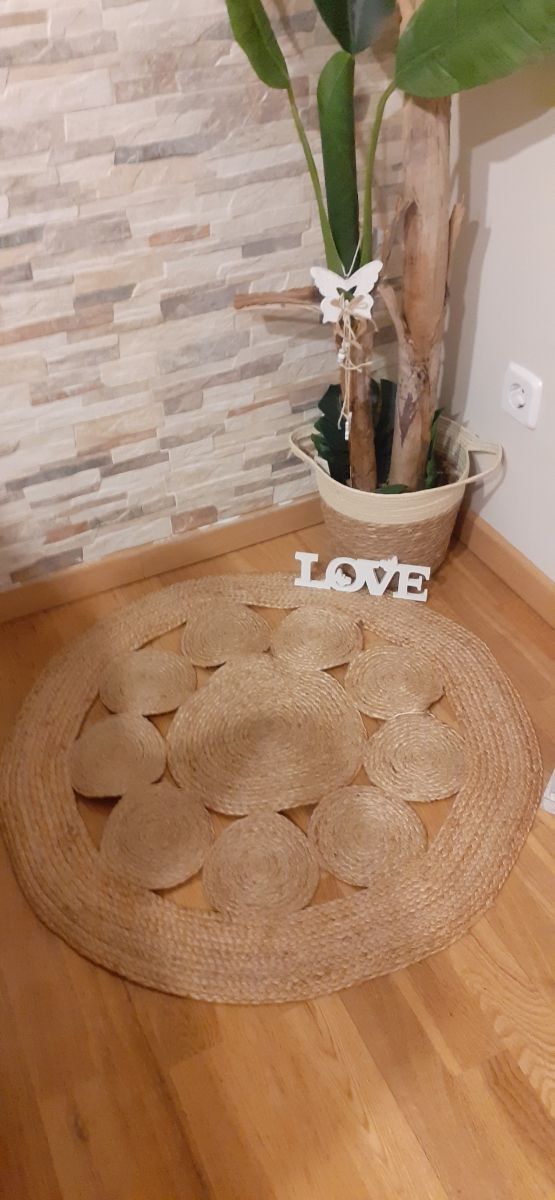 Alfombra yute 80 cm , preciosa