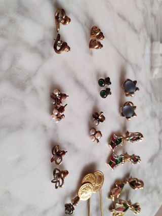 Pendientes y collar plateado