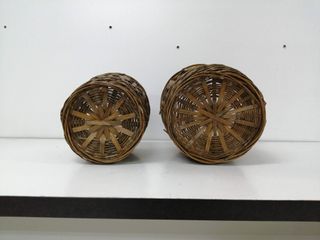 2 Maceteros de cestería