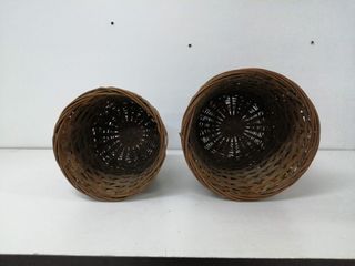 2 Maceteros de cestería