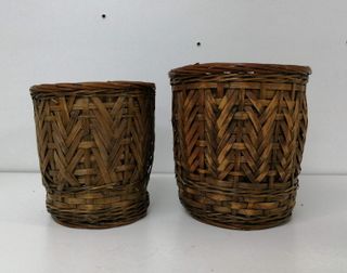 2 Maceteros de cestería