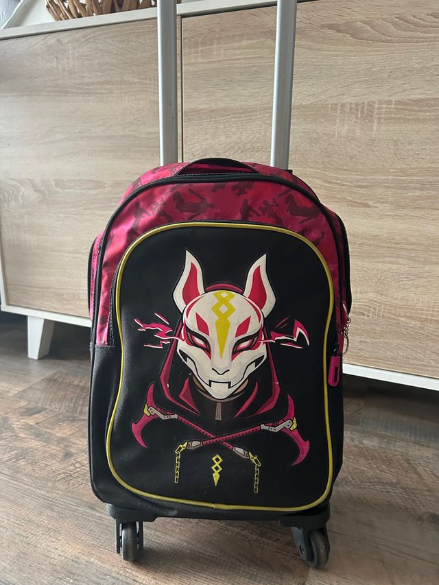 mochila ruedas cole fornite