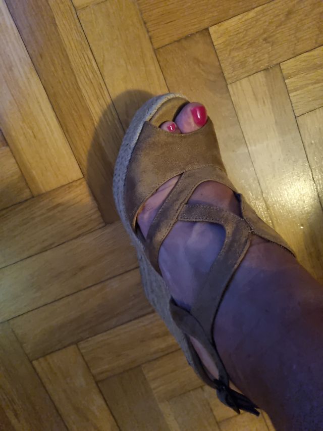 Sandalias cuñas ante marrón 39