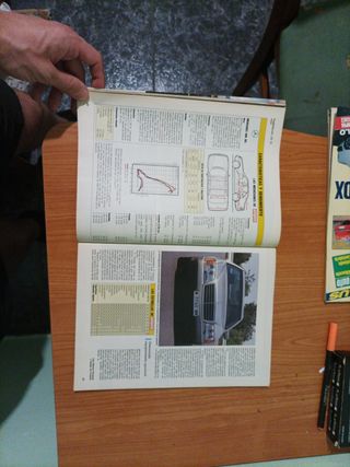 Mercedes Clase S W140 600 SEL, VW Golf Mk3