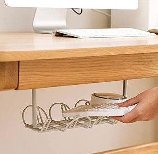 Recogecables escritorio