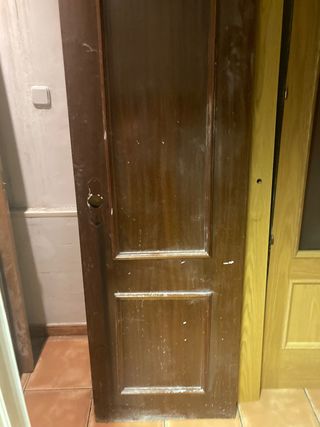 Puerta Sapelly y blanca 62,5 x 2m 2cm