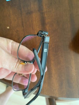 Gafas con montura negra