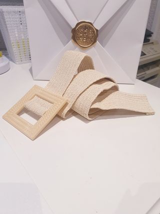 Cinturón mujer crema hebilla cuadrada