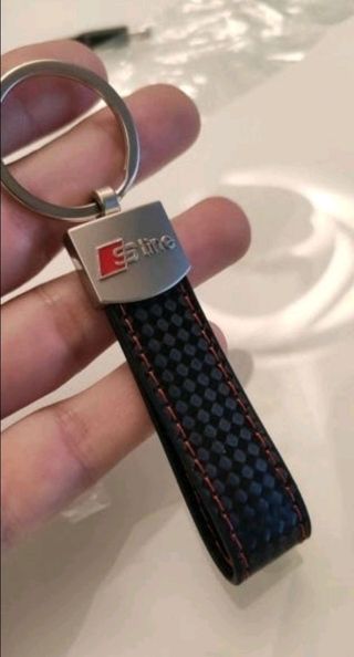 Original emblema Sline de metal para Audi, mate.