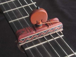 Cejilla de madera Flamenca con taracea