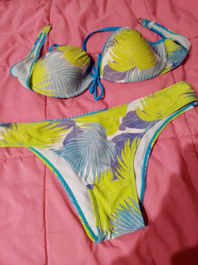 Bikini de palmeras