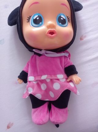 Bebé llorón Minnie