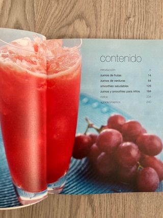 Licuadora Taurus Liquafruits Pro. Regalo libro.