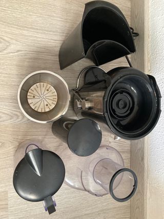 Licuadora Taurus Liquafruits Pro. Regalo libro.