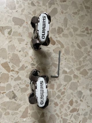 Pedales Shimano spd520