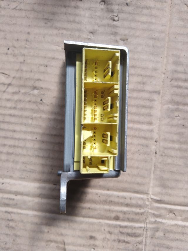 Centralita Airbag Nissan Micra II 1.0i 16V