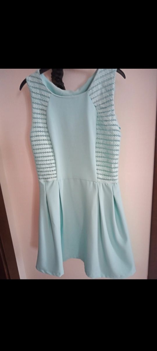 Vestido skater corto aguamarina