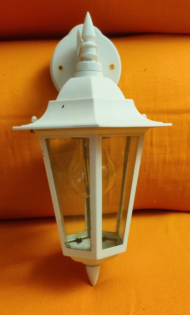 FAROL EXTERIOR con bombilla led