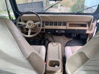 Jeep Wrangler. 1990