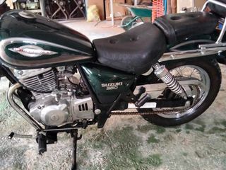 Moto Suzuki marauder 250 cc