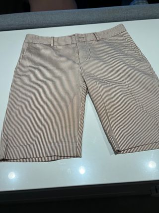 Bermudas de rayas de Adolfo Dominguez