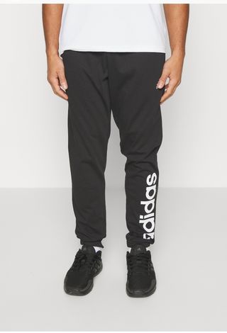 Adidas. Pantalón deportivo. Talla M
