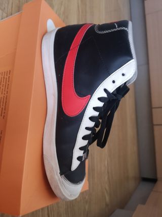 Nike Blazers Mid'77 EMB.