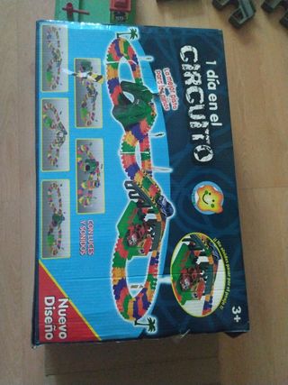 10 euros. Juego infantil circuito coche
