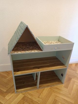 Casa de muñecas hecha a mano