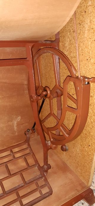 Maquina de coser Alpha 1957