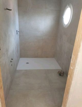 Baño económico rapido de calidad alicatado 