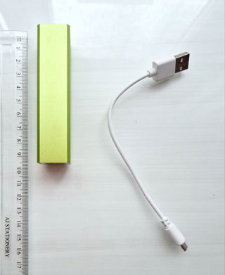 Batería Externa Portátil 2200 mAh Móvil Tablet