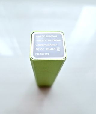 Batería Externa Portátil 2200 mAh Móvil Tablet