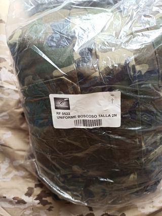 Lote 29 Uniforme boscoso frio extremo