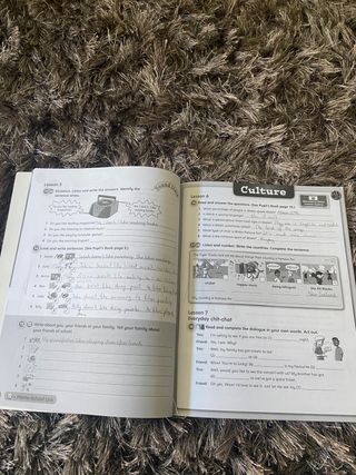 6prim Tiger Tracks ISBN 978-0-230-45360-9