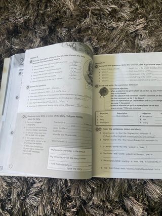 6prim Tiger Tracks ISBN 978-0-230-45360-9