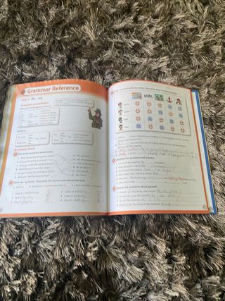 6prim Tiger Tracks ISBN 978-0-230-45360-9