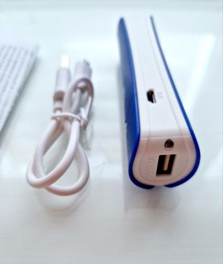 Batería Externa Portátil 2200 mAh Móvil Tablet