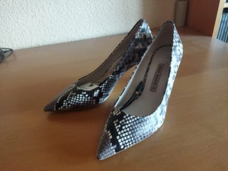 Zapatos de tacón grises talla 35
