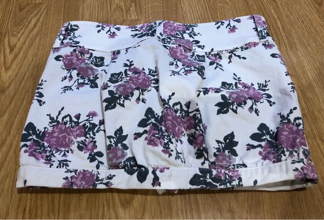 Falda floral🌸Bershka talla~34