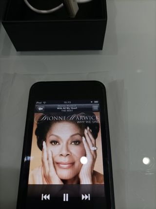 IPOD TOUCH 8G AÑO 2008