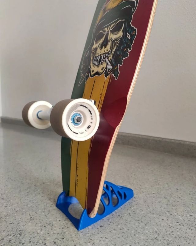 Soporte para surfskate, skate, patinete