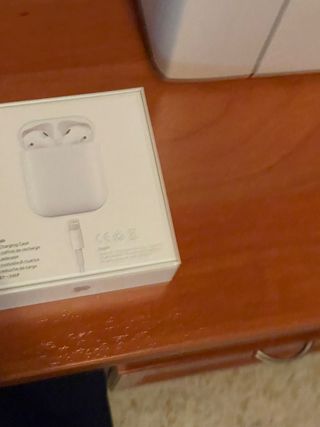 caja airpods
